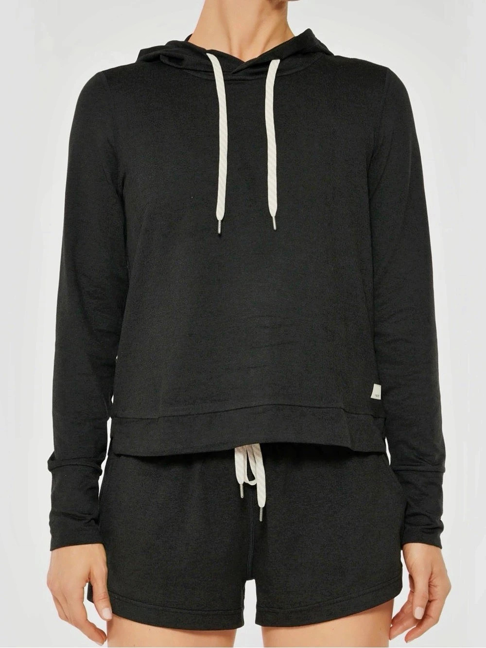Vuori Halo Essential Hoodie Women'Small Black Hoodie Size Small NWT
